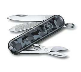 ŠVEICARIšKAS PEILIUKAS VICTORINOX CLASSIC SD NAVY CAMOUFLAGE, 0.6223.942