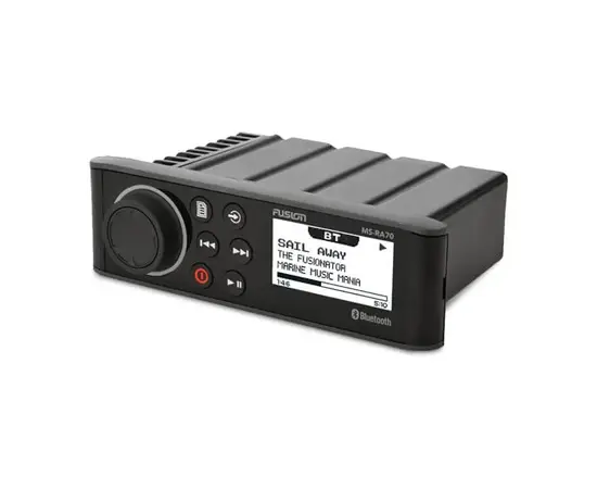 GARMIN FUSION RA70 SERIJOS JūRINIAI STEREOGROTUVAI, 010-01516-01