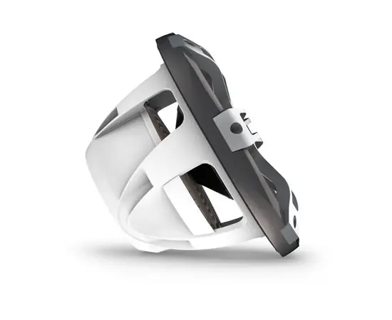 GARMIN LAIVų žEMųJų DAžNIų GARSIAKALBIAI FUSION SIGNATURE SERIES 3I, 010-02774-11