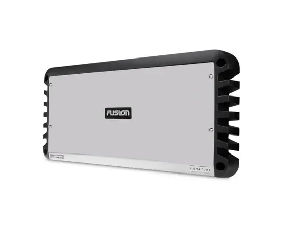 GARMIN FUSION SIGNATURE 8 KANALų LAIVO STIPRINTUVAS, 2000 VATų, 010-02162-00