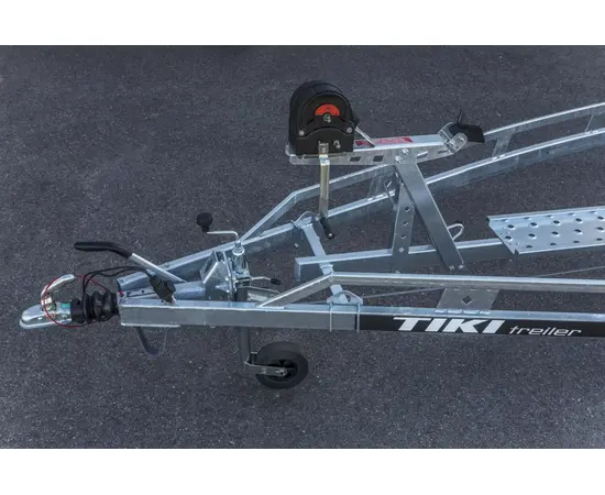 TIKI BP1350-RBA DAUGIAROLERINė VALčIų PRIEKABA SU ATLENKIAMAIS LED GALINIAIS žIBINTAIS, BP1350-RBA 